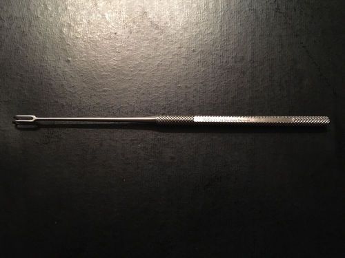 Miltex Joseph Hook, 6-1/4&#034; (15.9 cm), Two Sharp Prongs, 2mm Wide, REF# 21-154