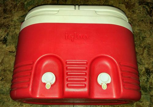 Igloo Double Sided Beverage Cooler with 2 separate sides. Holds 12 quarts~NICE!!