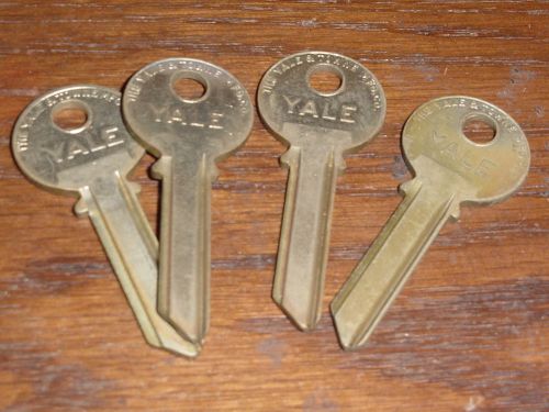 2 vintage key blanks original yale  &#034; vb &#034; keyway locksmith nos eaton for sale