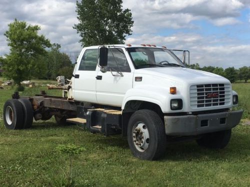 2000 Chevy C8500 / Topkick / Kodiak Crew Cab S/A Cab &amp; Chassis Truck - Low Miles