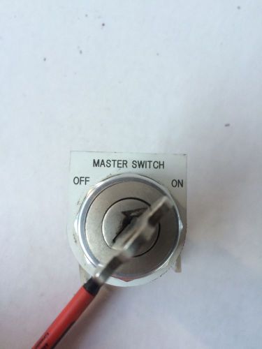 ALLEN BRADLEY 800T-H33 SERIES T KEY START SWITCH