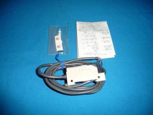 Omron E3C-JC4P 12-24VDC Photoelectric Switch New