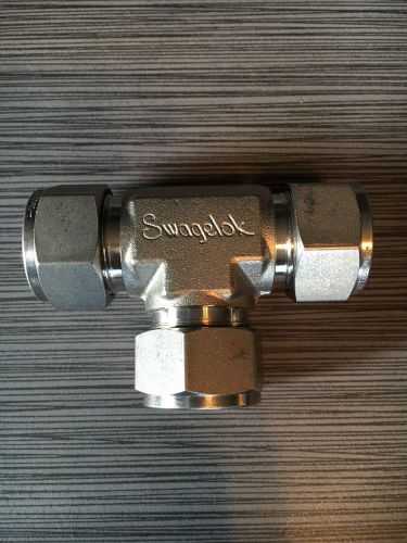 SS-1210-3, Swagelok Tube Fitting, Union Tee, 3/4 in. Tube OD,