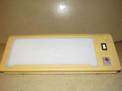 GE LIGHT BOX / VIEWER / ILLUMINATOR Viewer Light Box  13 1/2&#034; X 5&#034;