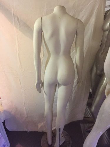 Mannequin Female Headless Metal Stand Size Small