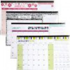 2016 Deskpad Calendar in Monthly Format (Green/purple Mosaic)