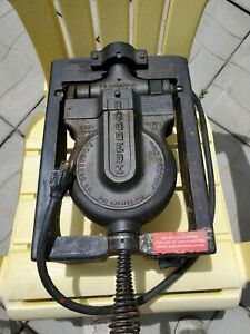 VINTAGE CAST IRON RUGGED 1 Commercial Electric Waffle  Maker Machine Baker