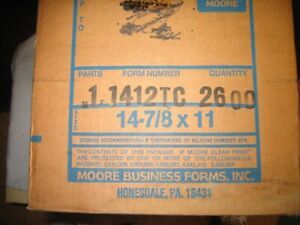 2,600 Continuous Form Paper14 7/8&#034; x 11&#034;, Green and white lined