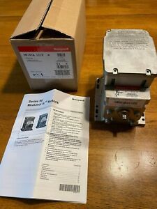 Honeywell M9185A1018 60 lb-in Foot Mounted Actuator 20VA 90-160 degree 30-60 Sec