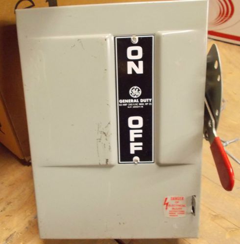 General Electric TG3222 60A 2pole 240V Fusible Disconnect