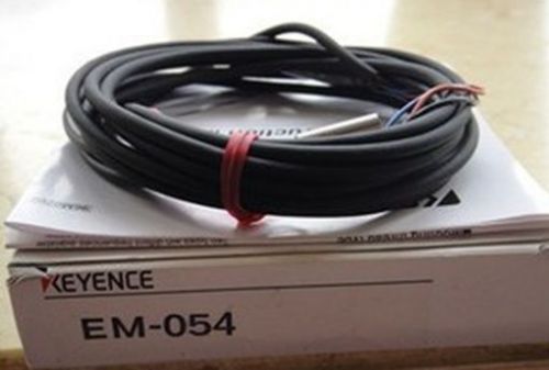 New  EM-054   KEYENCE  SHA22 (EM054) Fiber Amplifier Sensor