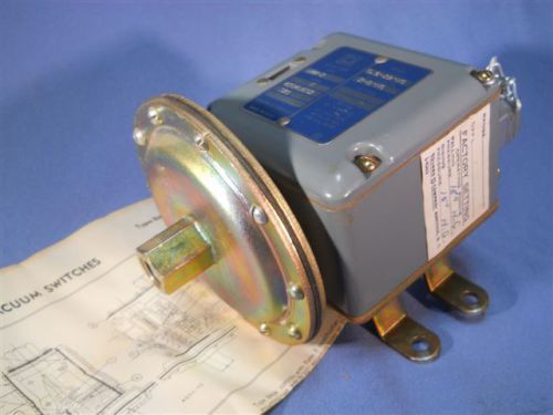 Square d (9016bmw-2) diaphragm actuated vacuum switch, new surplus for sale