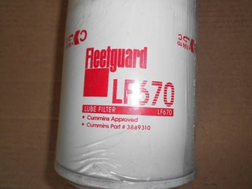 Fleetguard lf670 lube filter for agricultural equipment, trucks.  nos for sale