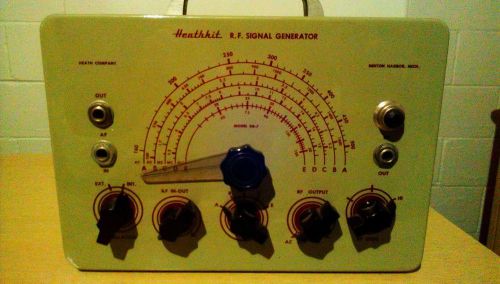 Vintage Heathkit SG-7 RF Signal Generator. Great addition to any collection!