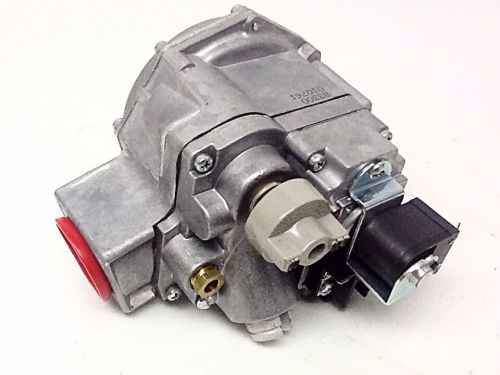 New robertshaw #700-448 combination gas valve - 2 stage 24 volt for sale