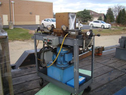 SMALL C.L. THOMPSON CO. CLT-9511374 HYDRAULIC POWER SOURCE ON CART