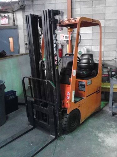 Small forklift - 2003 carer nk10 - clean - only 313 hours for sale