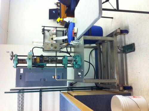 Zalkin Ropp capping machine with a 28 mm capping head