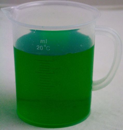 Polypropylene graduated plastic pitcher beaker: 250ml tall form for sale