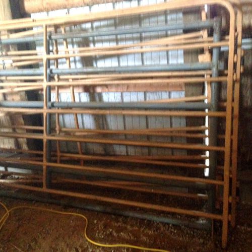For-most 10&#039; corral panels- 2 10ft- 2 starter panels-very good condition for sale