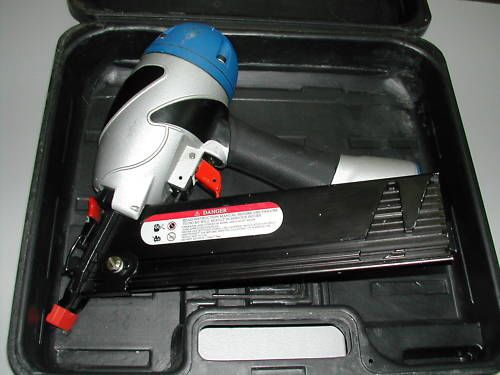 Finish nailer w/case 15 gauge angled uses bostitch fn 25 degree for sale