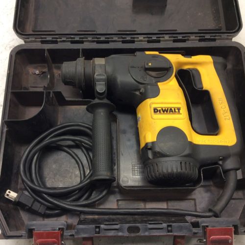 (1) GOOD USED DeWALT D25303 Type 1 SDS Rotary Hammer WITH CASE