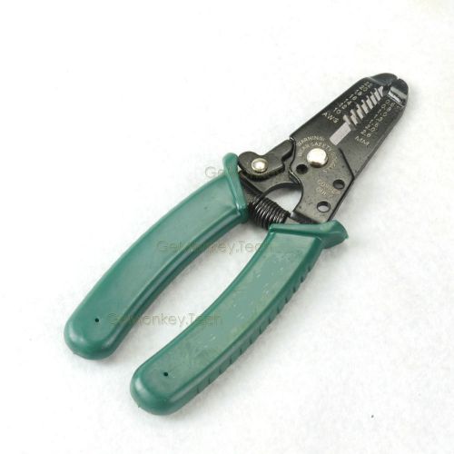 Multi-Function 6 inch 0.6-2.6mm (22-10 AWG) Cable Wire Cutter Stripper Plier