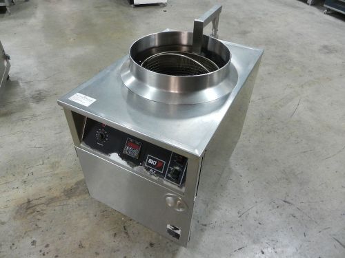 BKI BLF-F Electric Auto-Lift Fryer w/Oil Filter (Watch Video)