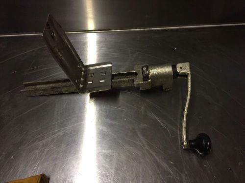 Commercial manual can opener Edlund No. 1, bench/wall mount            (ref#447)