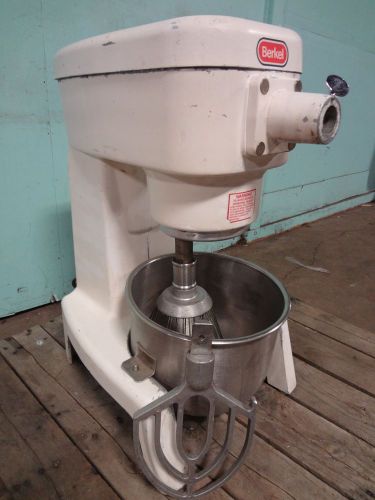 H.D.COMMERCIAL &#034;BERKEL&#034; 20Qt. MIXER, S.S. BOWL/WIRE WHISK/PADDLE, 3 SPEED, TIMER