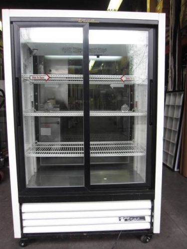 True gdm-33c-pt 2-section 17 cu ft convenience store cooler refrigerator for sale