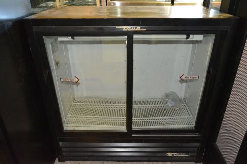 True GDM-41SL-60 - 2 Sliding Glass Door Refrig. Merchandiser - Refurbished