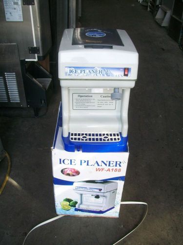SNOW CONE MACHINE, ICE PLANNER, 115 VOLTS, NEW, READY TO GO, 900 ITEMS ON E BAY