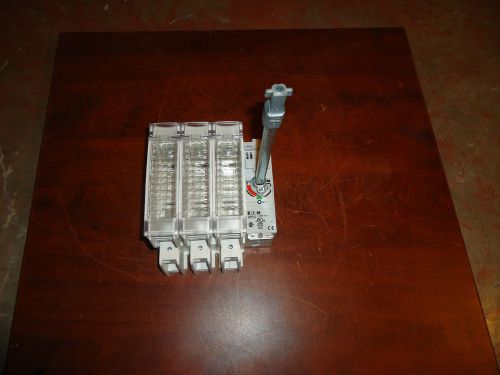 EATON,FUSIBLE, DISCONNECT SWITCH, WITH 8 INCH SHAFT CAT #R9K3100FJ, NEW NO BOX