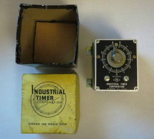 VINTAGE INDUSTRIAL TIMER CORP. SF 6S  AC 115 VOLTS 5 WATTS APPEARS UNUSED NOS