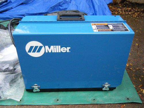 Miller xr control w/ digital display gas flow meter/ welder for sale