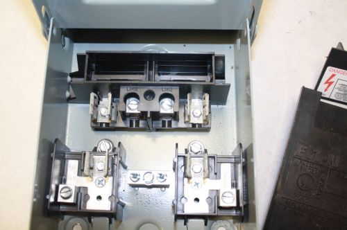EATON DPF221R 30 Amp, Fused Disconnect Switch