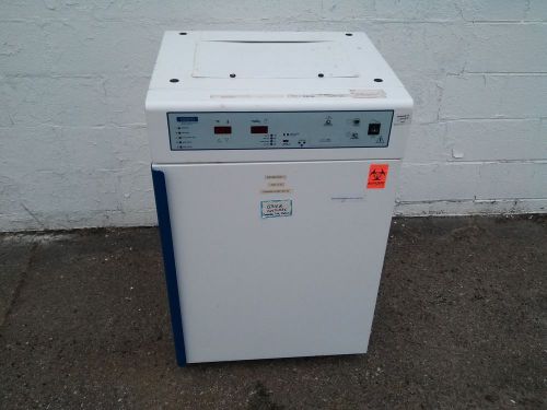 CEDCO CO2 WATER-JACKETED INCUBATOR 1500