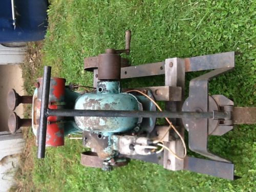 Edwards motor company 1.5hp 6hp gas propane 2 cylinder engine runs well for sale