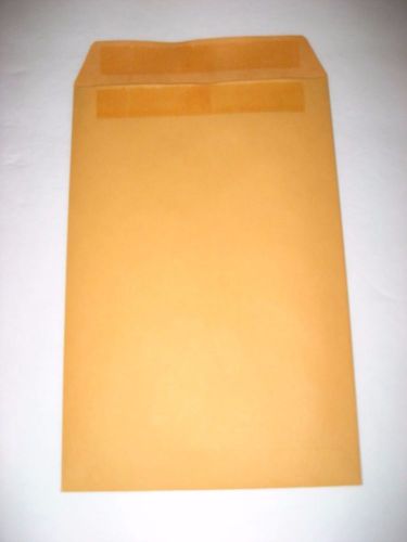 Staples Self-Sealing Kraft Catalog Envelopes 6&#034; x 9&#034; Brown 100/Box