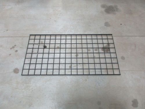 6 pieces of 4’x 2’ Grid Wall