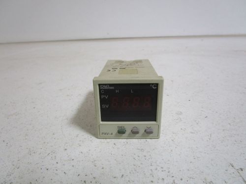 FUJI ELECTRIC TEMPERATURE CONTROLLER PXV4TCY1-5V000 *USED*