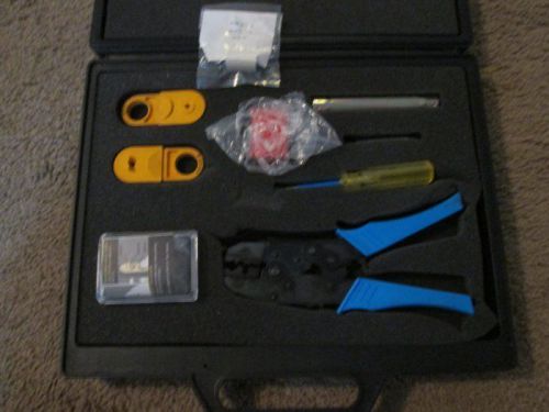 TOGGLE COAXIAL CABLE STRIPPING TOOL PRE-SET IN HARD CASE