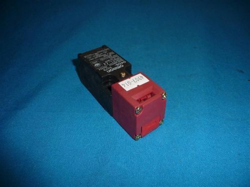 Omron d4ds-3afs d4ds3afs door switch for sale