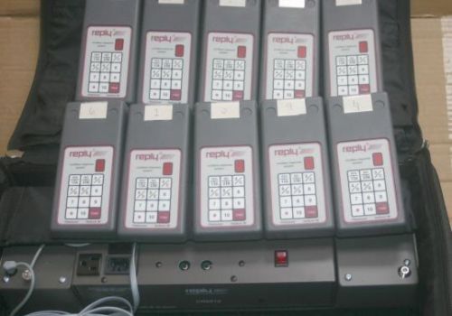 Fleetwood standard reply crs910 voting response system w/(10) wireless keypads for sale