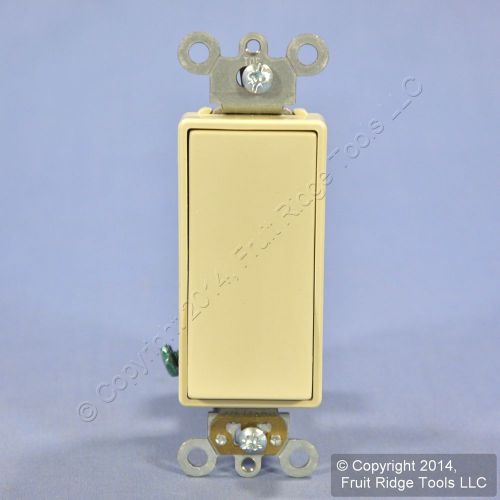 Leviton SCRATCHED Ivory Decora Rocker Wall Light Switch 3-Way 20A Bulk 5623-2I