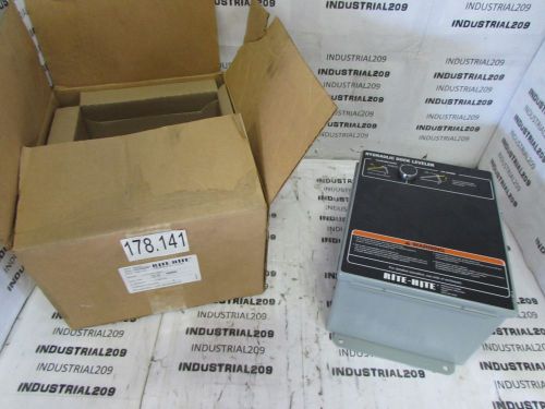 RITE HITE HYDRAULIC DOCK LEVELER CONTROL BOX A10086CH NEW