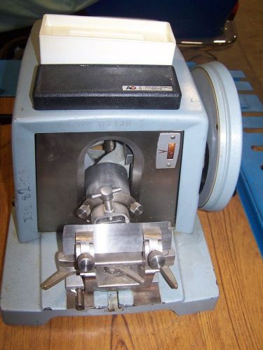 American Optical AO Spencer 820 Microtome with Shandon 770120 Knife REDUCED