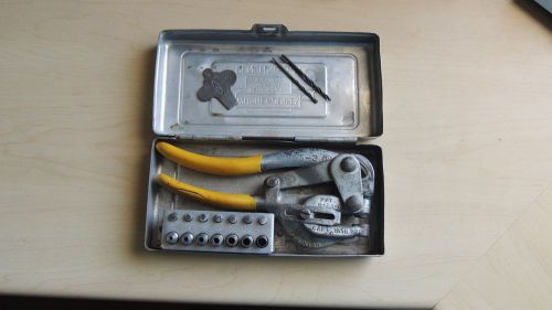 WHITNEY JENSEN NO 5 JR METALWORKING PUNCH SET COMPLETE IN FITTED METAL BOX