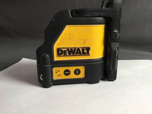DeWalt DW088 self leveling cross line laser (99-1)